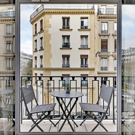 Appartement Modernity And Class In This Cocoon With Balcony Paris
